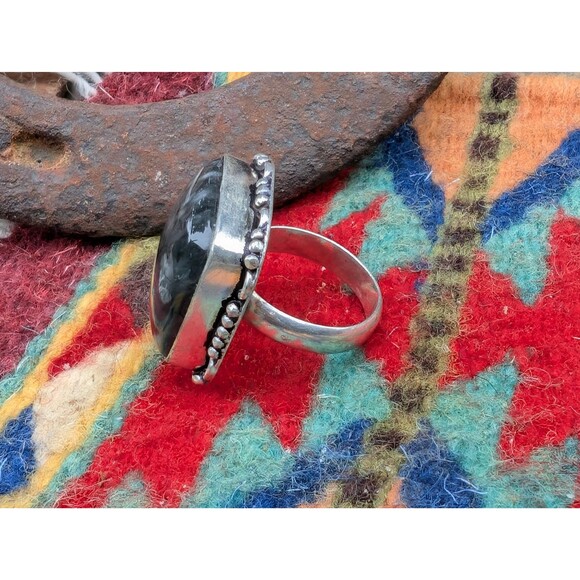 Vintage Black Agate Chunky Ring Size 8 - Picture 6 of 10